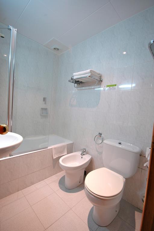 Hotel Els Puis 에스테리 다네우 객실 사진